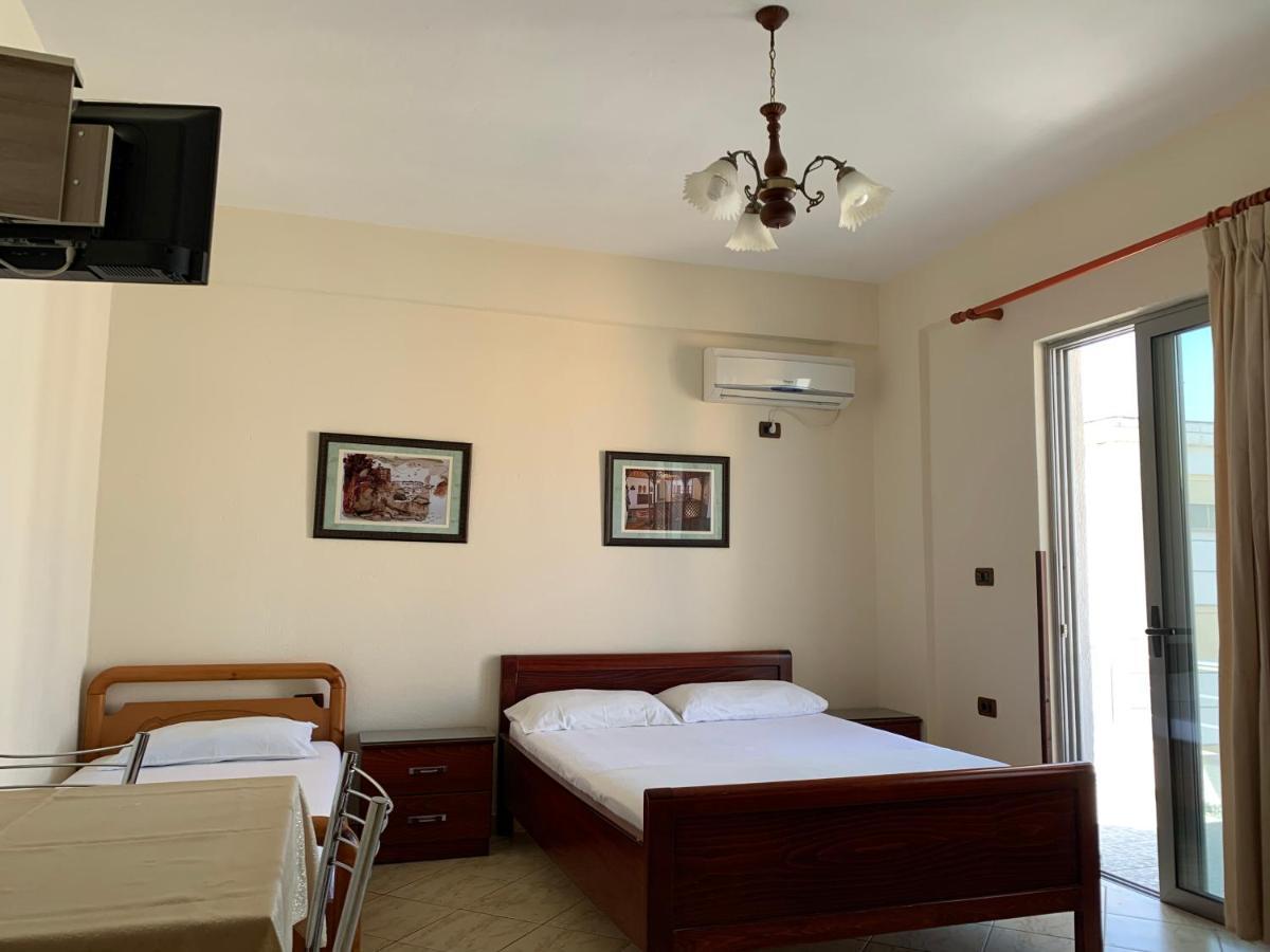 The First Hotel Saranda Sarandë Exterior foto