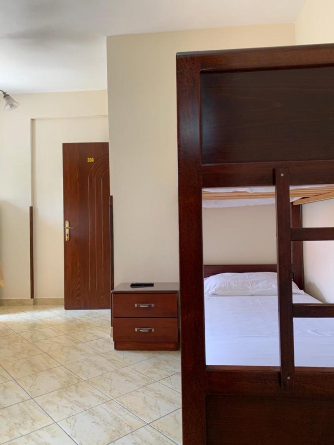 The First Hotel Saranda Sarandë Exterior foto