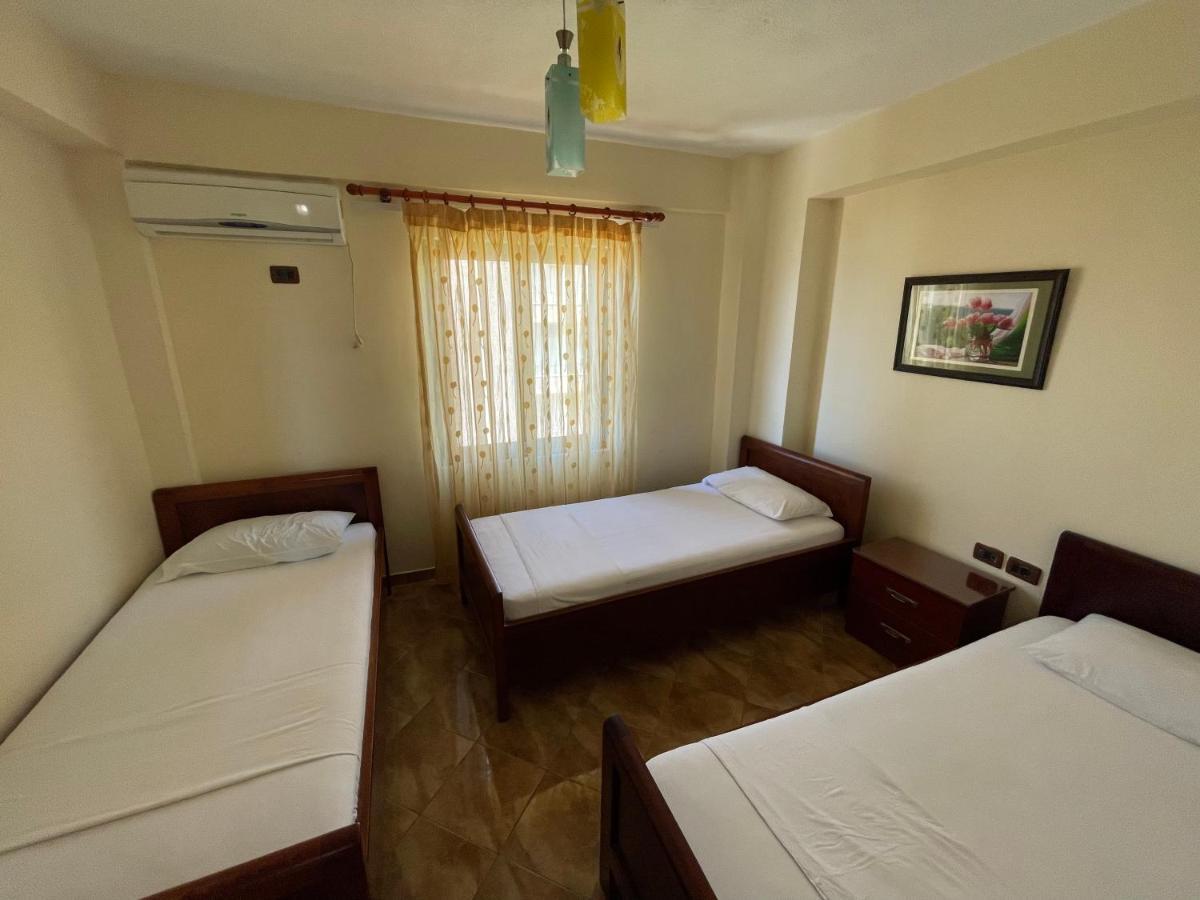 The First Hotel Saranda Sarandë Exterior foto